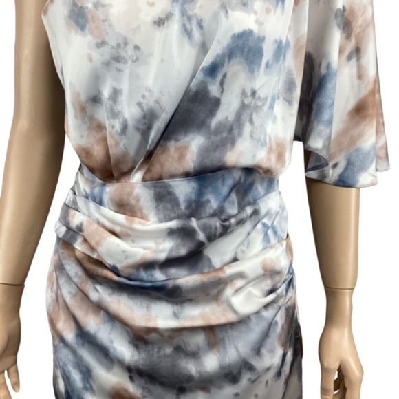 Vestique One Shoulder Satin Asymmetrical Dress‎ Size Medium NWT Faux Wrap Mini - Picture 5 of 8